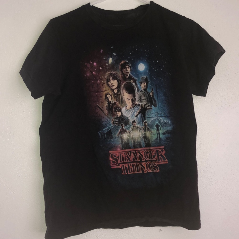 Black stranger things T-shirt